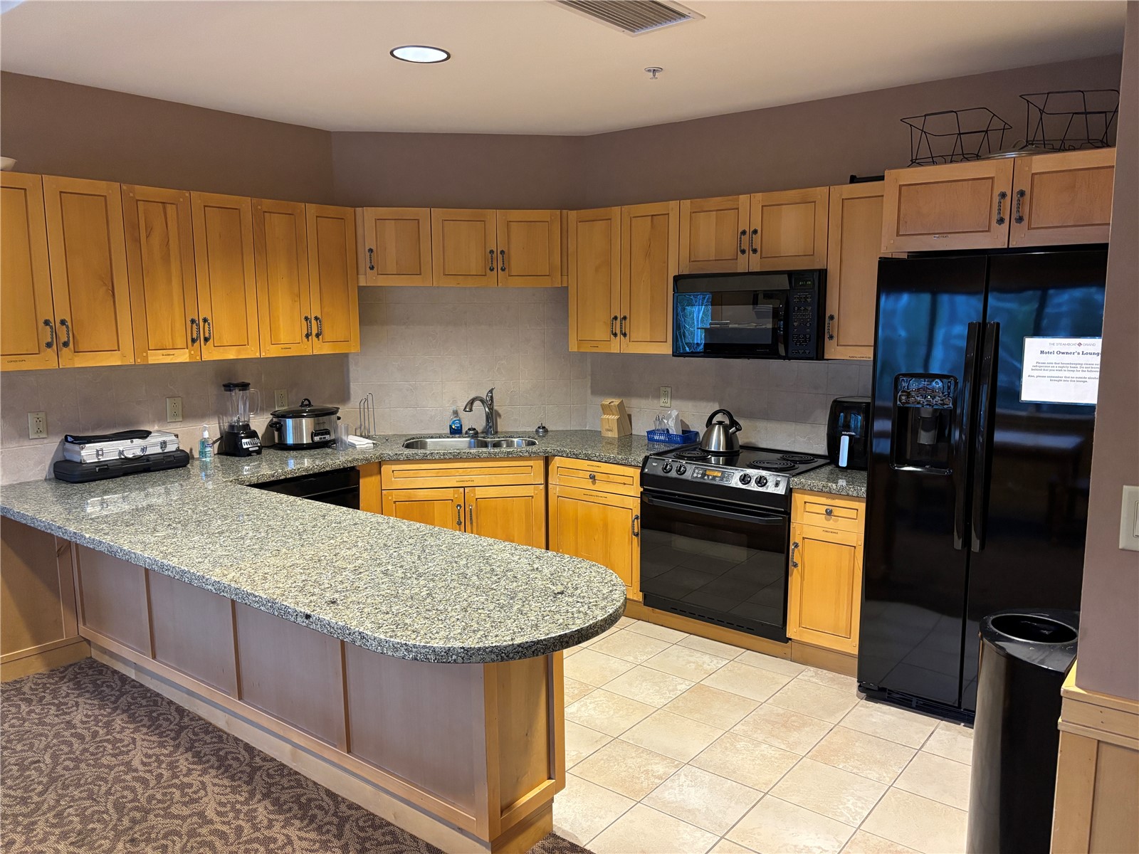 2300 Mt Werner CIRCLE 558