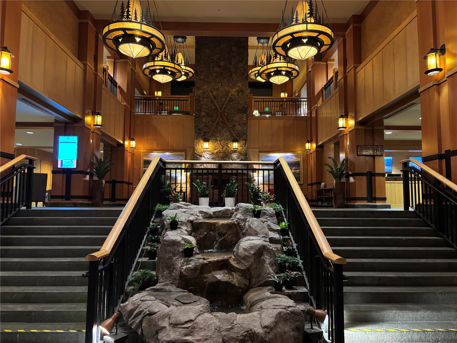 2300 Mt Werner CIRCLE 558