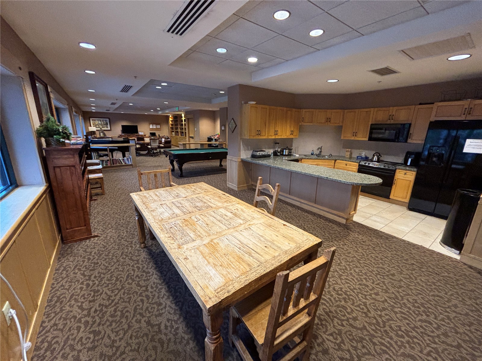 2300 Mt Werner CIRCLE 558