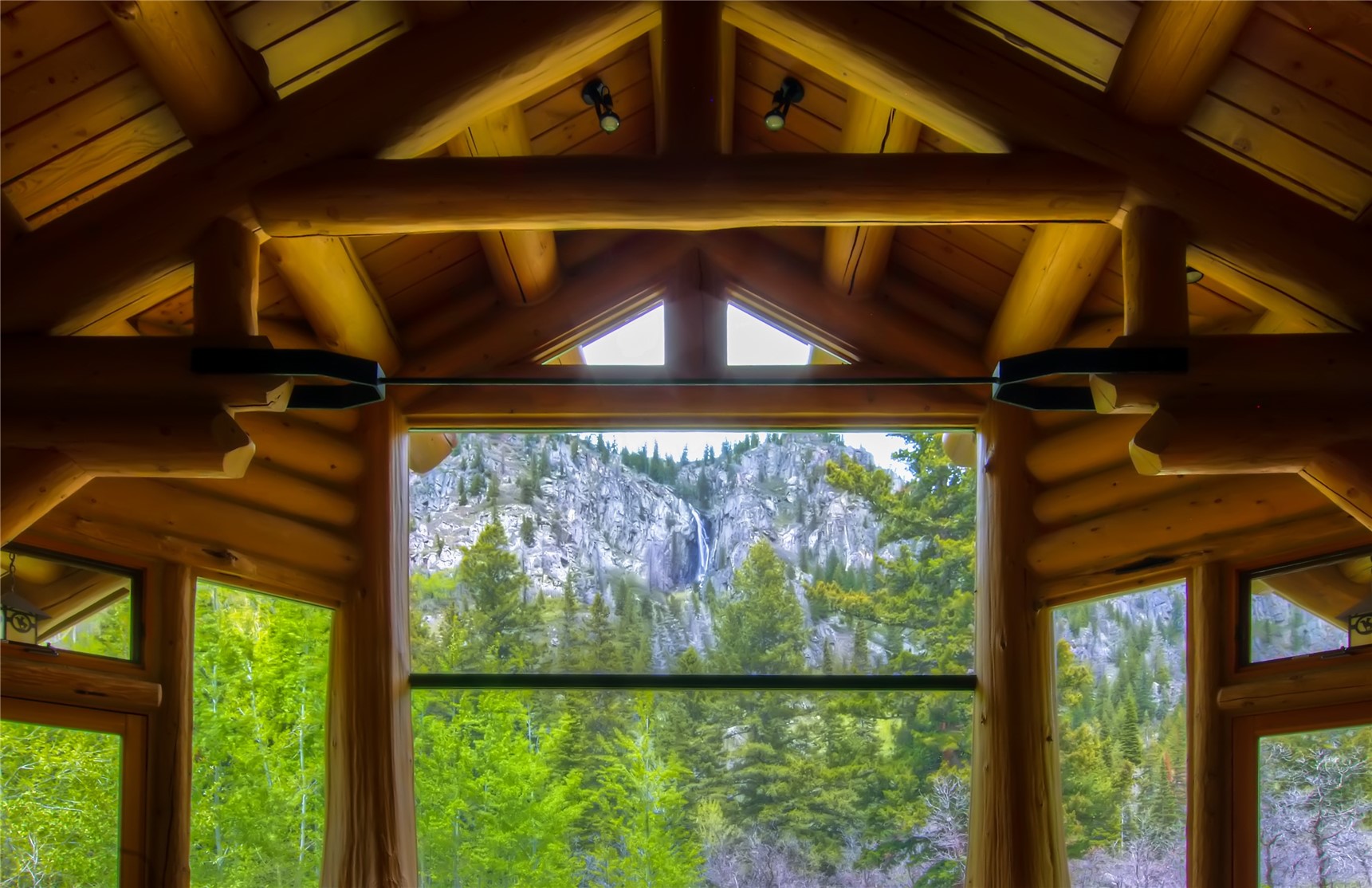 33690 E Us Highway 40