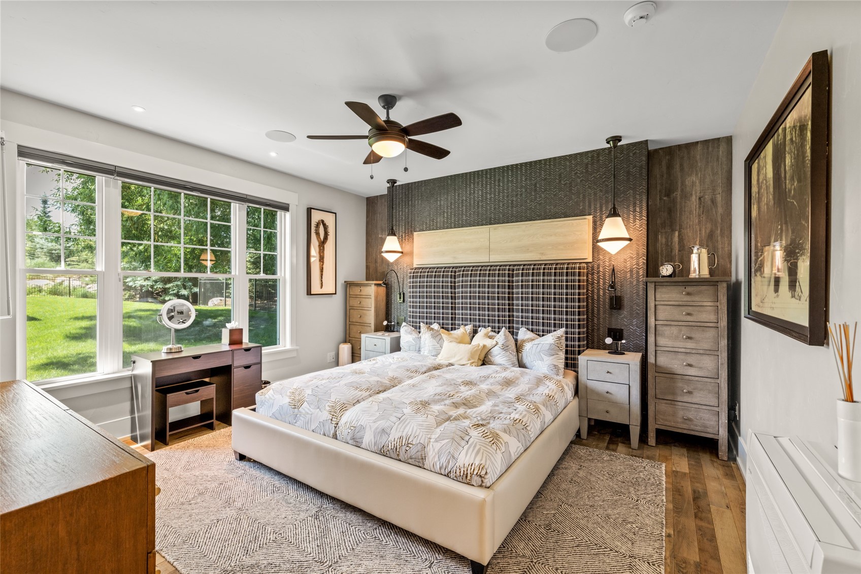 33690 E Us Highway 40