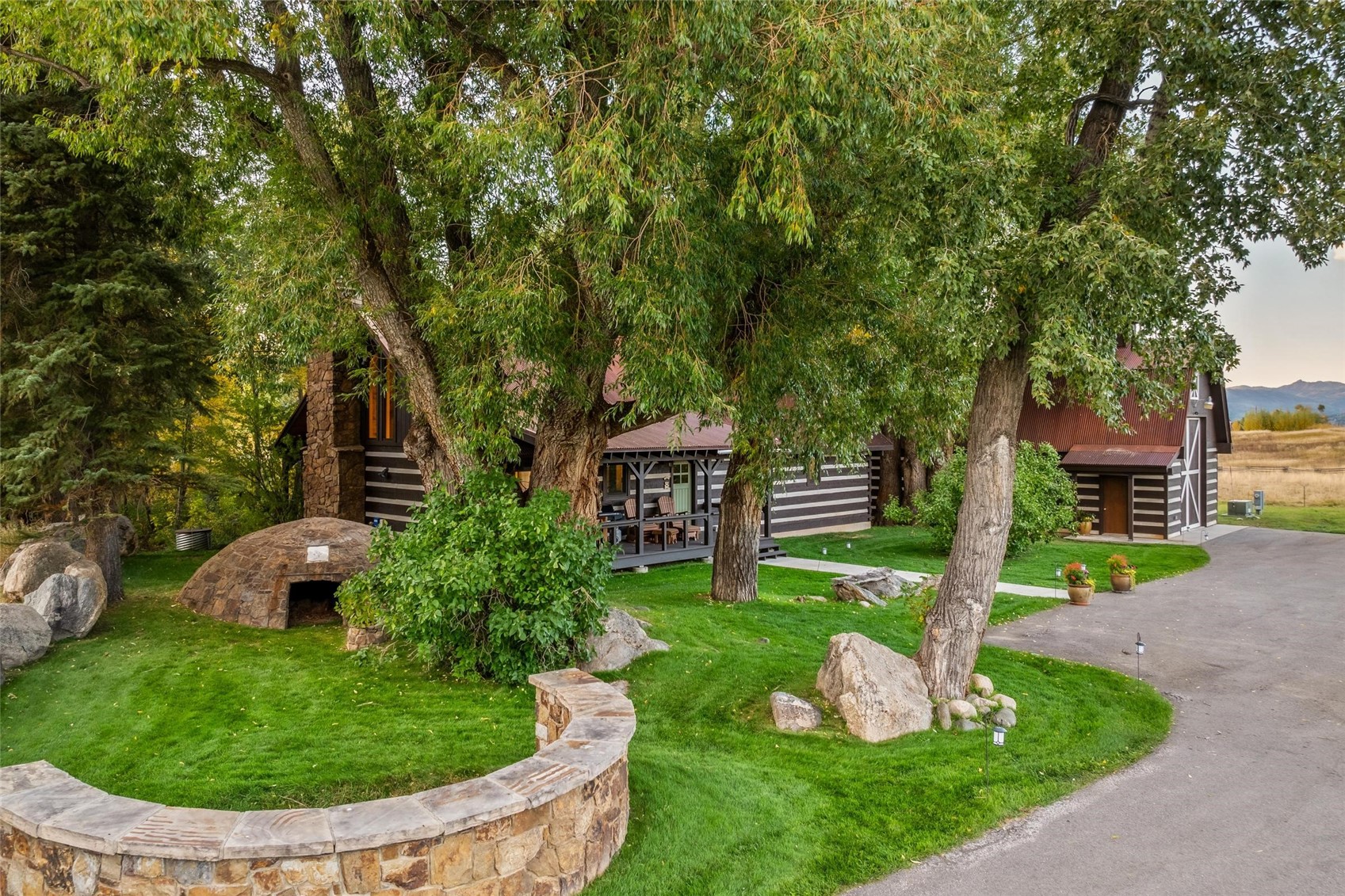 33690 E Us Highway 40