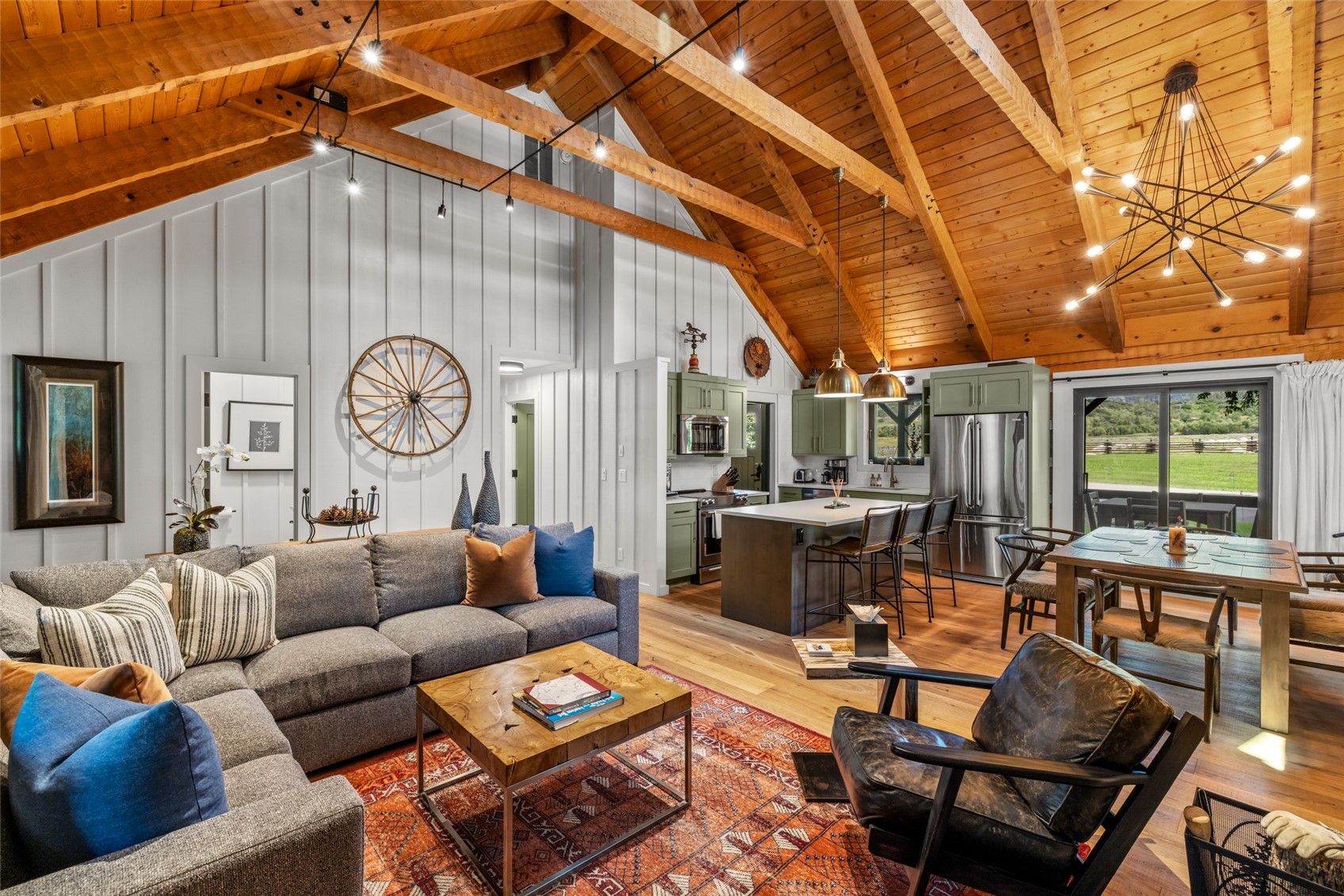 33690 E Us Highway 40