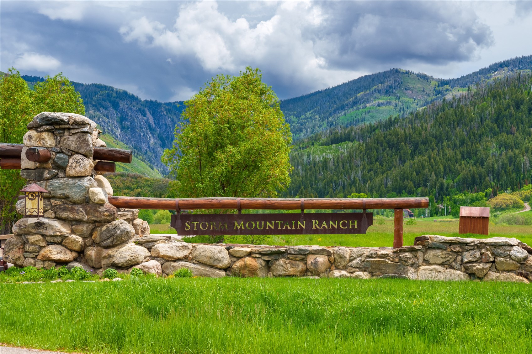 33690 E Us Highway 40