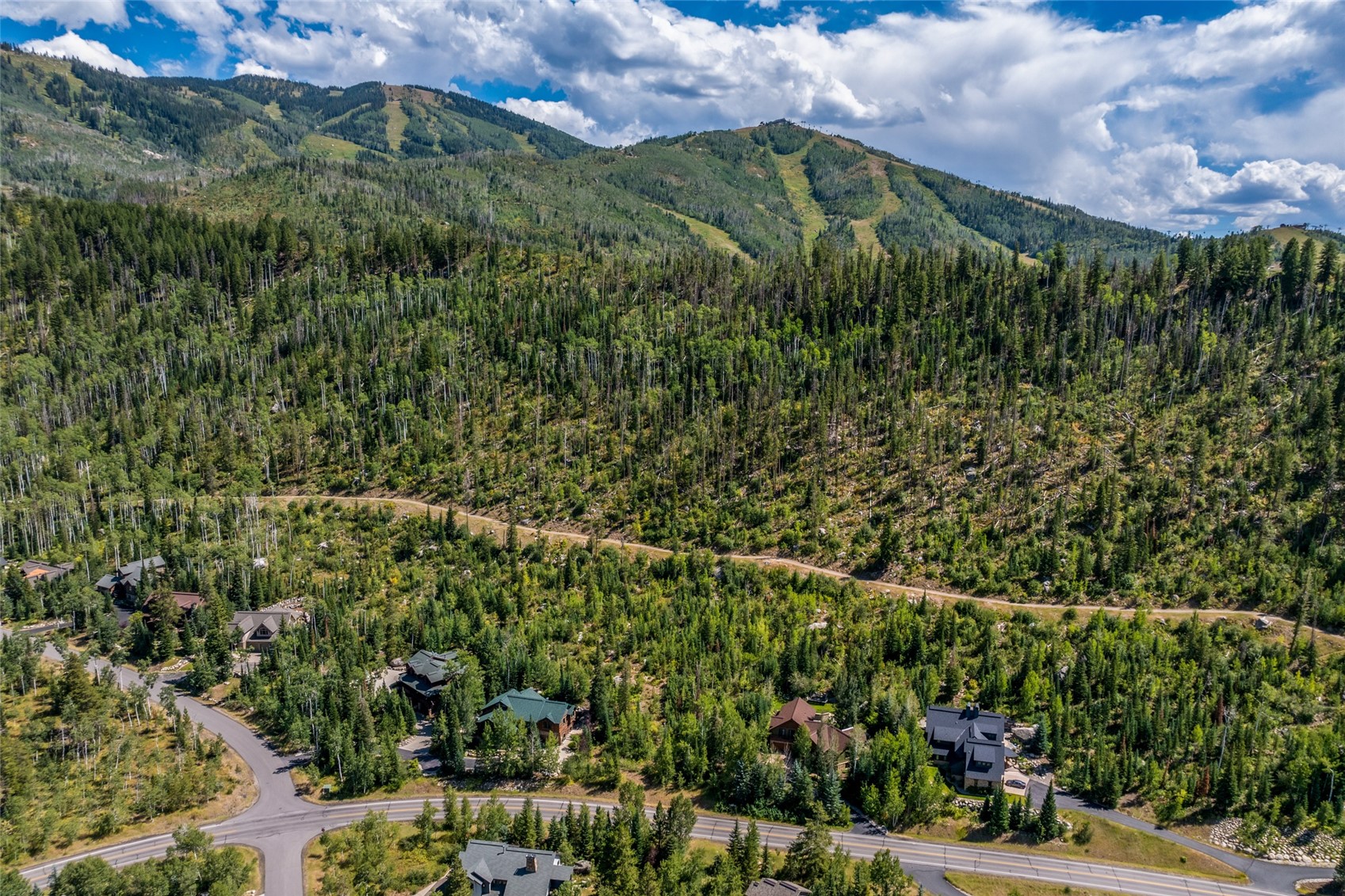 888 Steamboat BOULEVARD