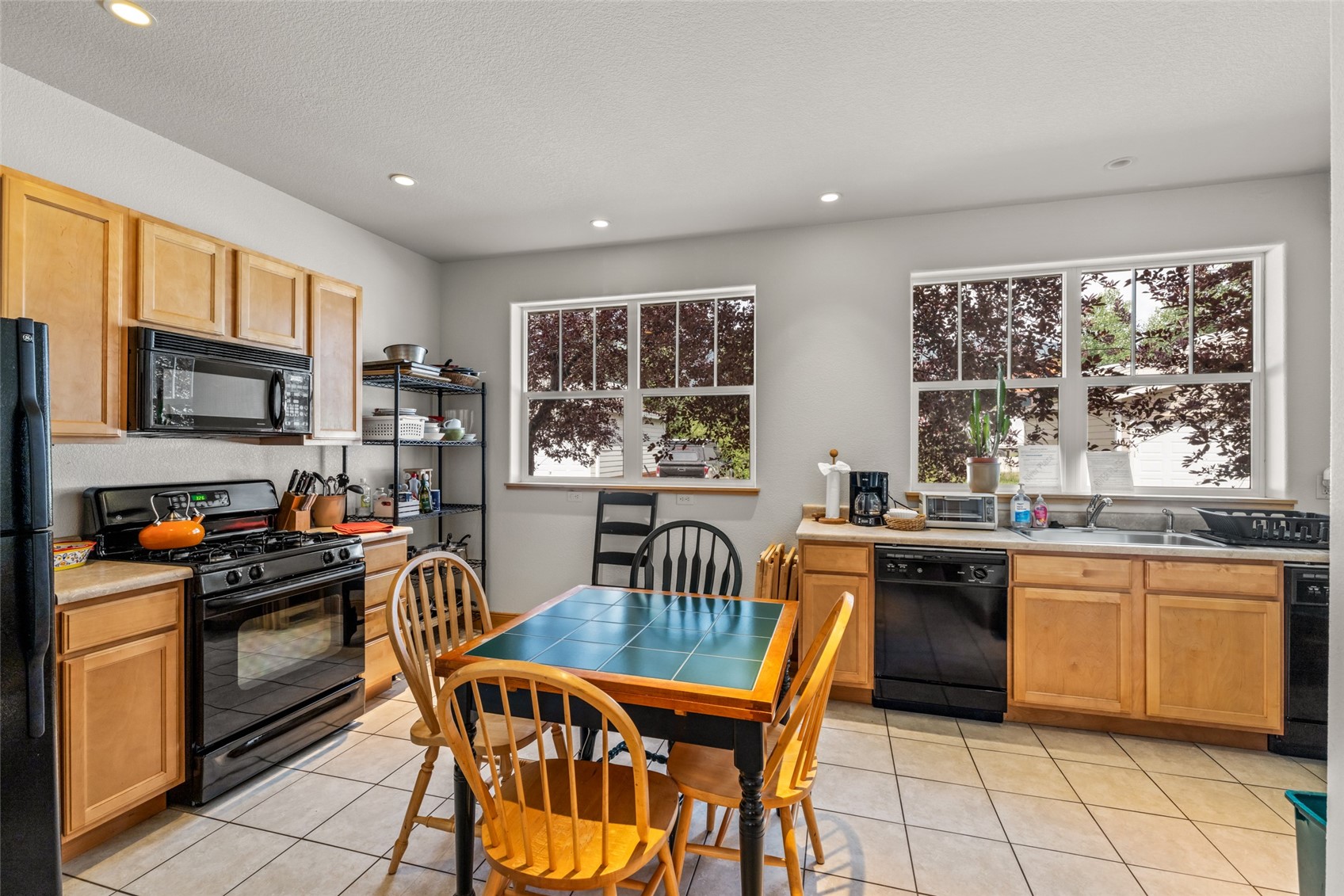 858 Dougherty ROAD