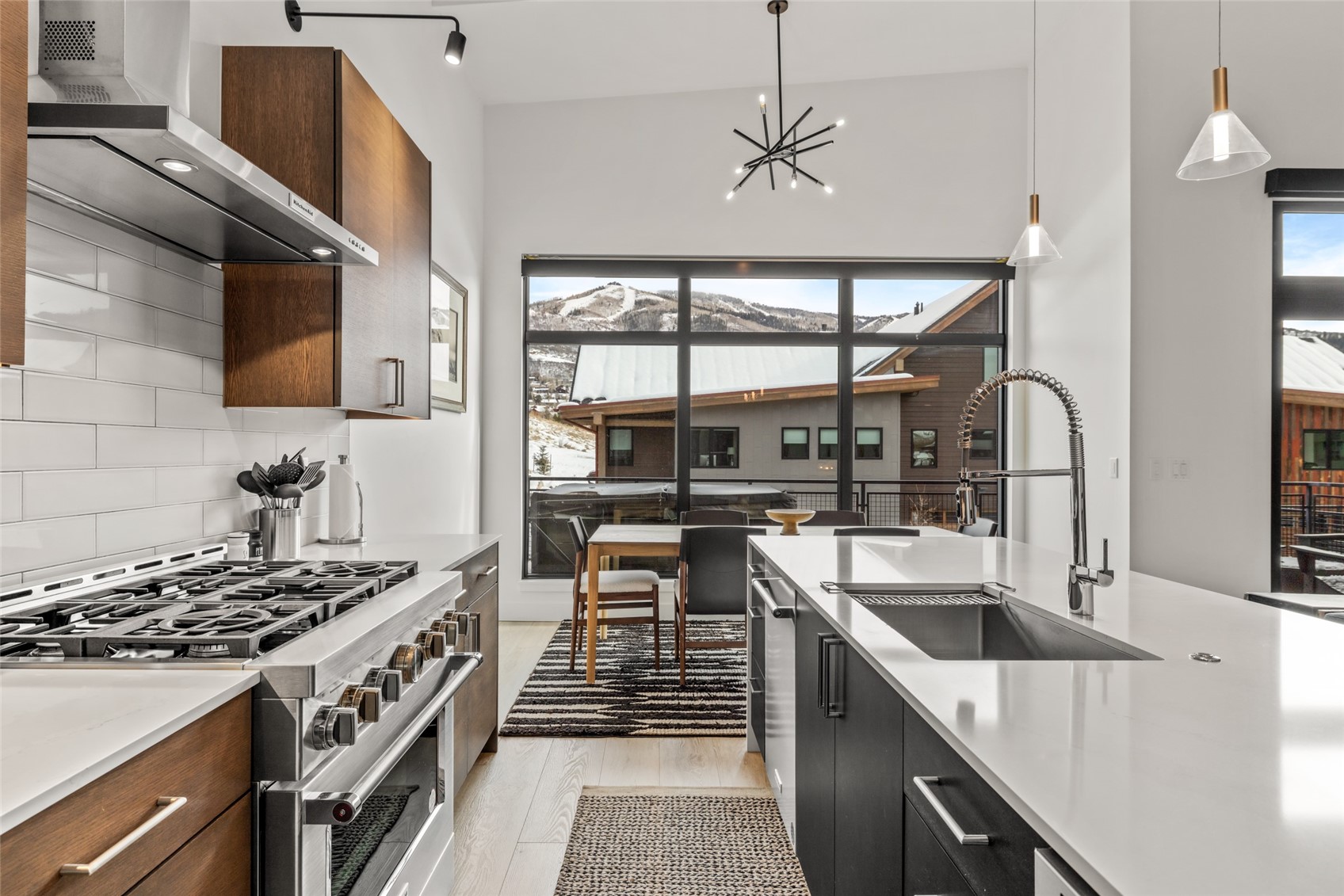 1243 Urban WAY 2