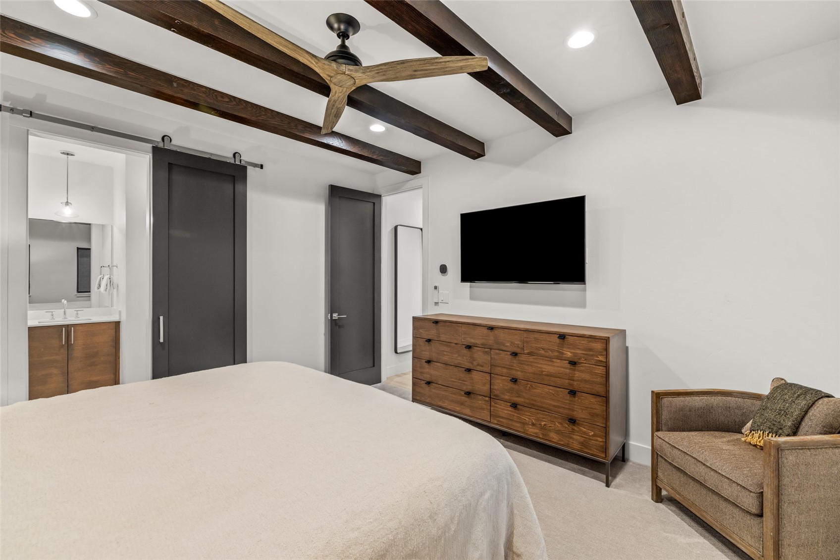 1243 Urban WAY 2