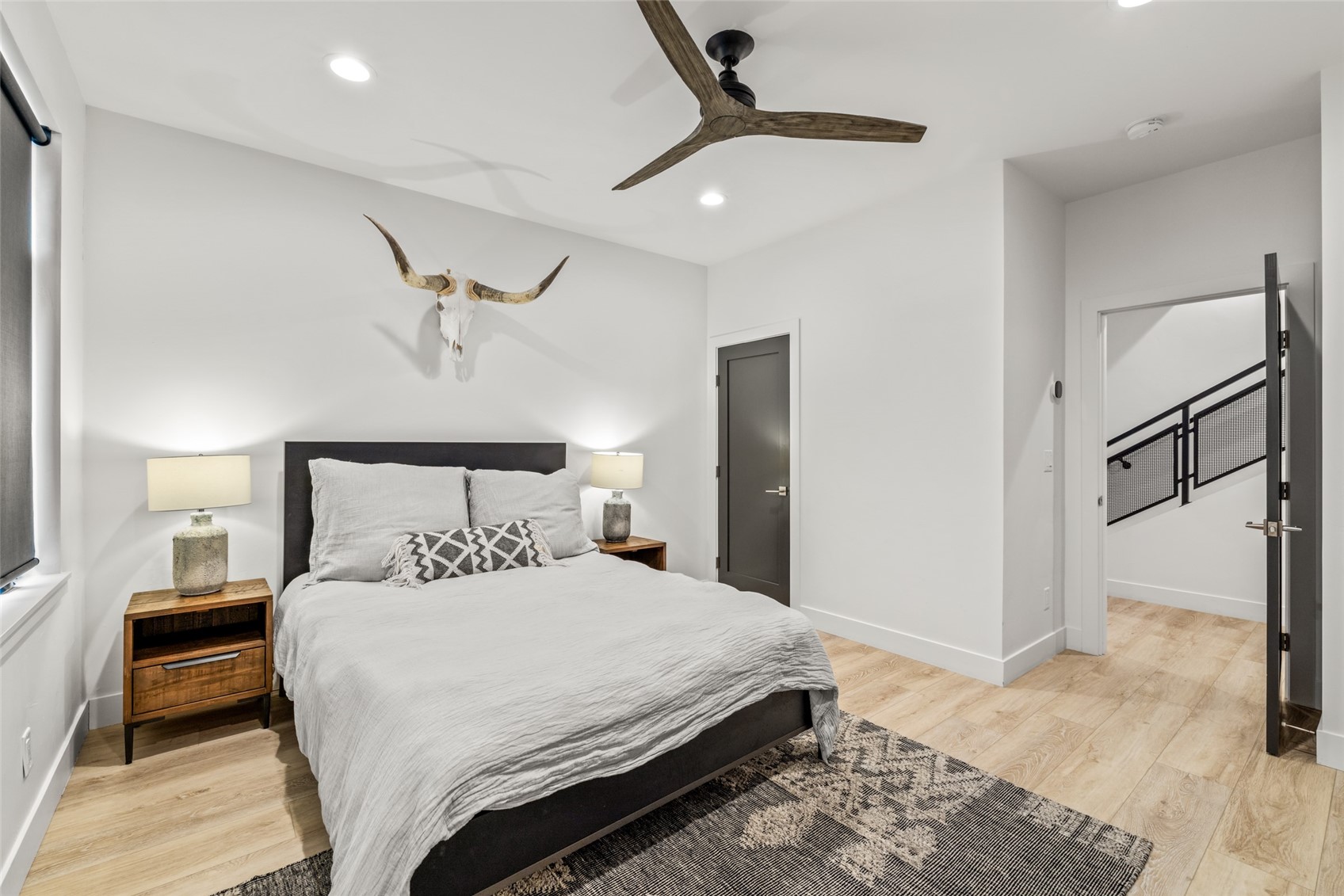 1243 Urban WAY 2
