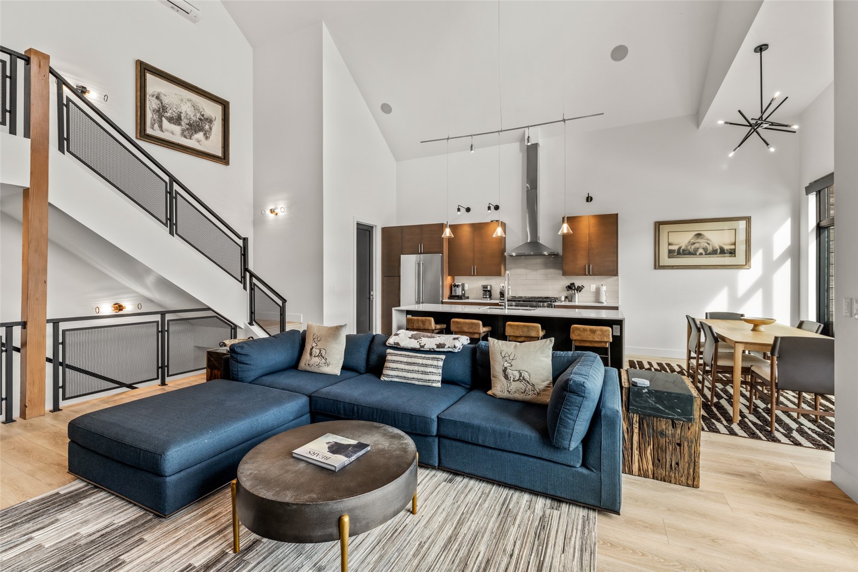 1243 Urban WAY 2