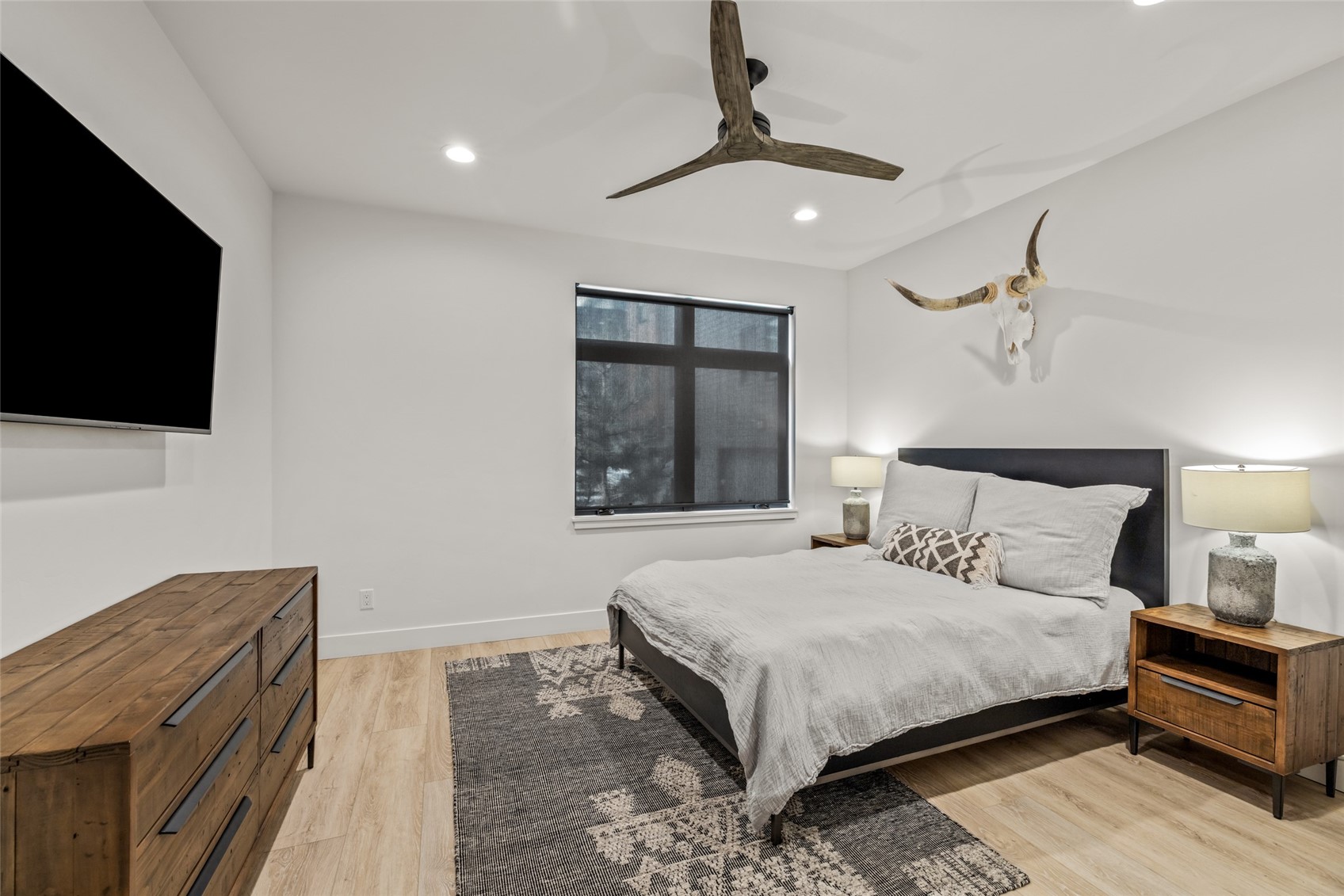 1243 Urban WAY 2