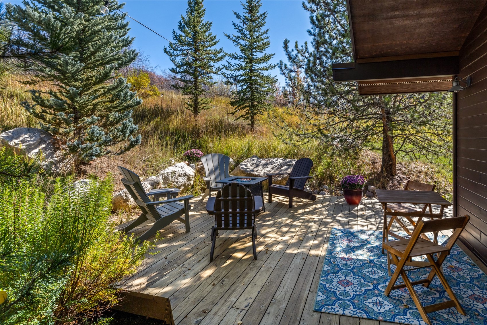 795 Spring Creek CIRCLE