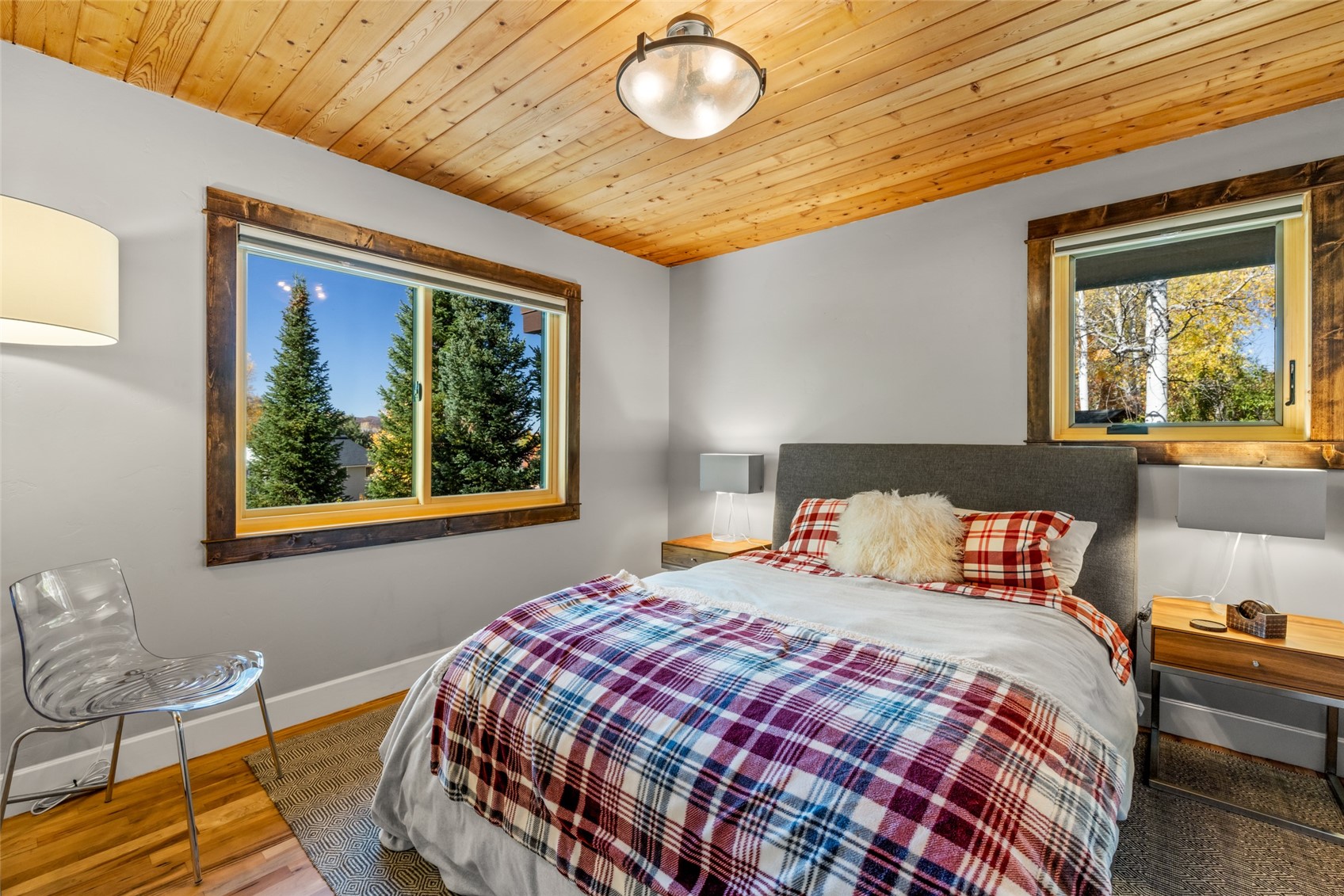 795 Spring Creek CIRCLE