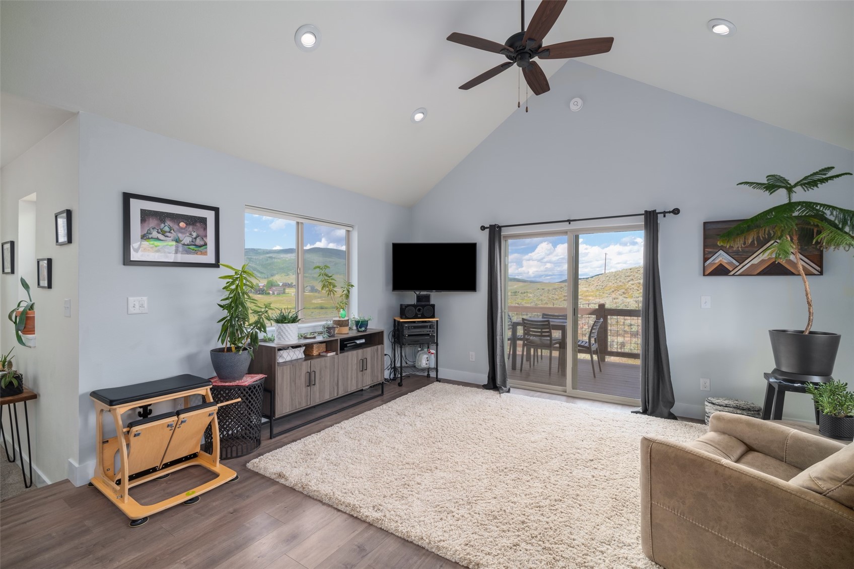 23680 Sagebrush CIRCLE