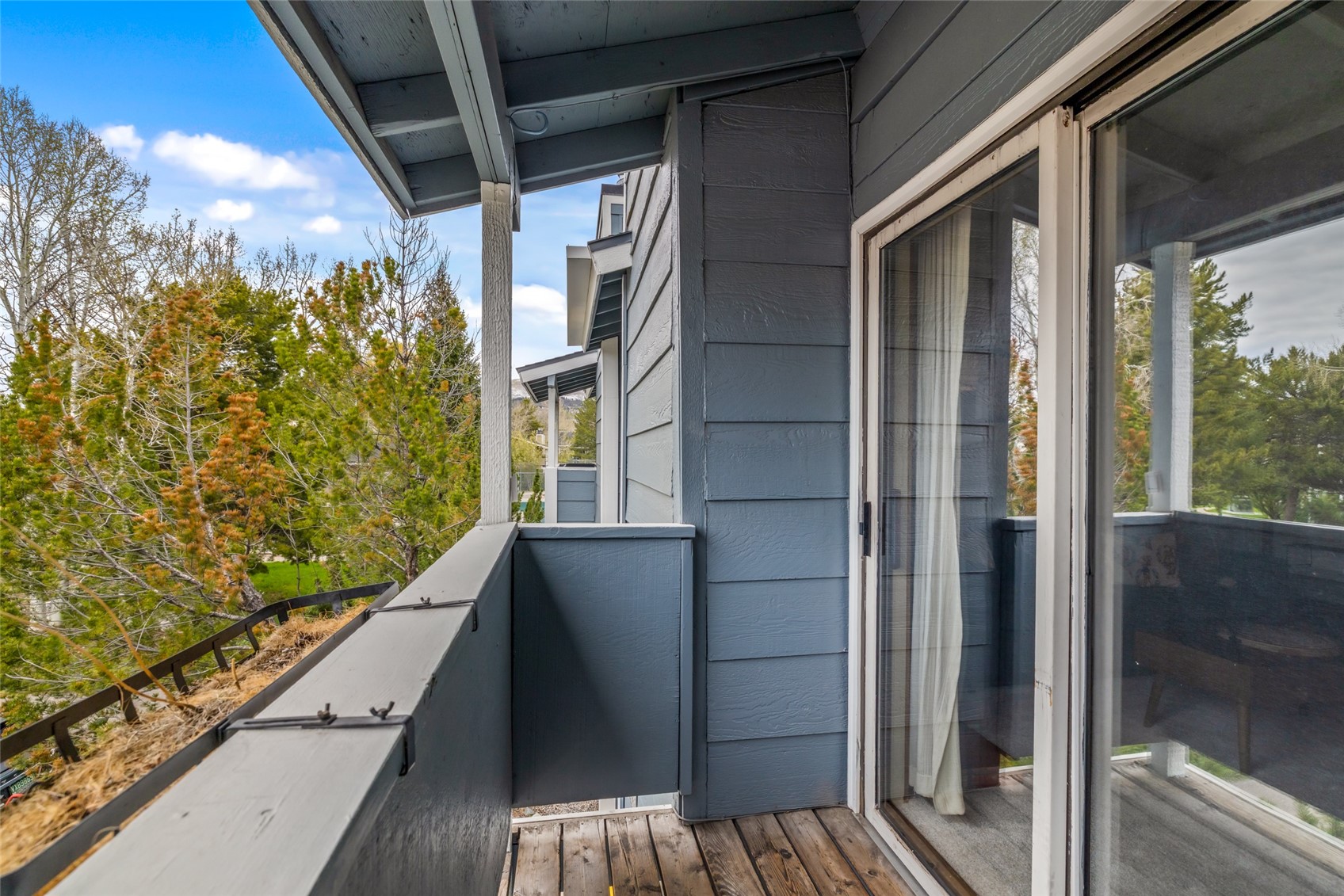 1335 Sparta Plaza 4