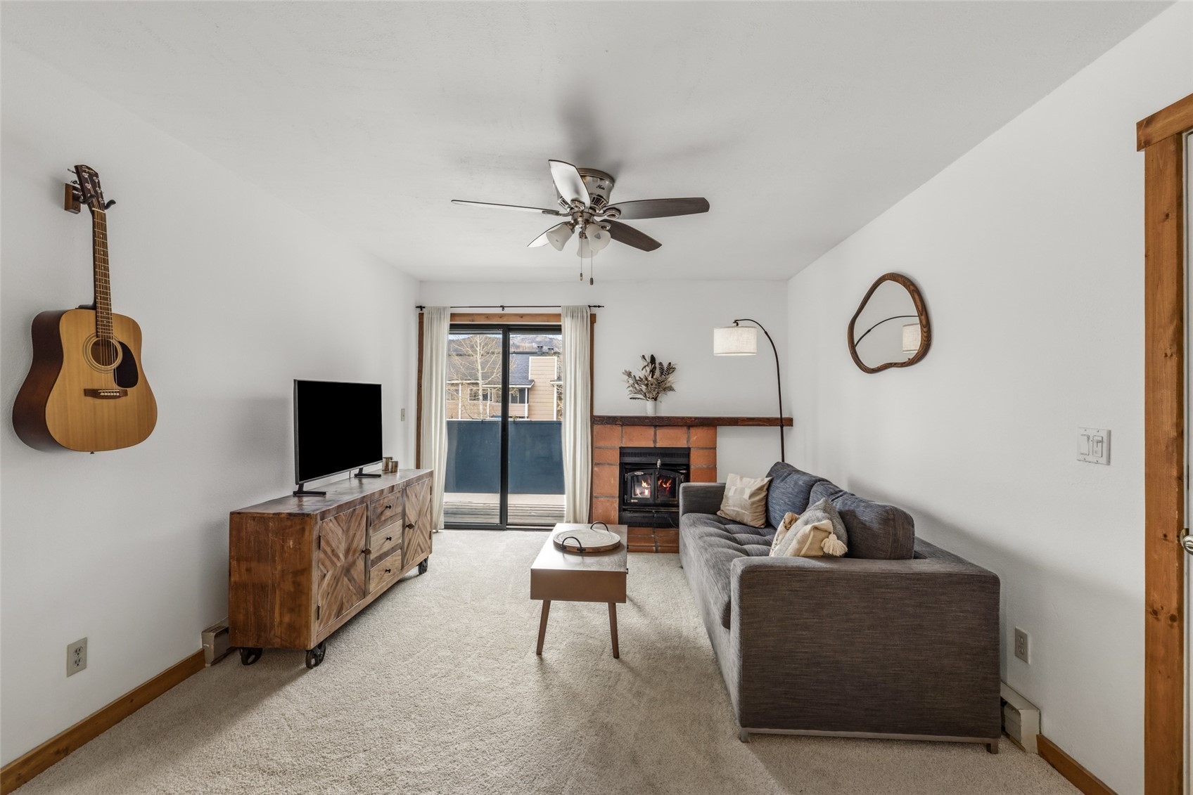 1335 Sparta Plaza 4