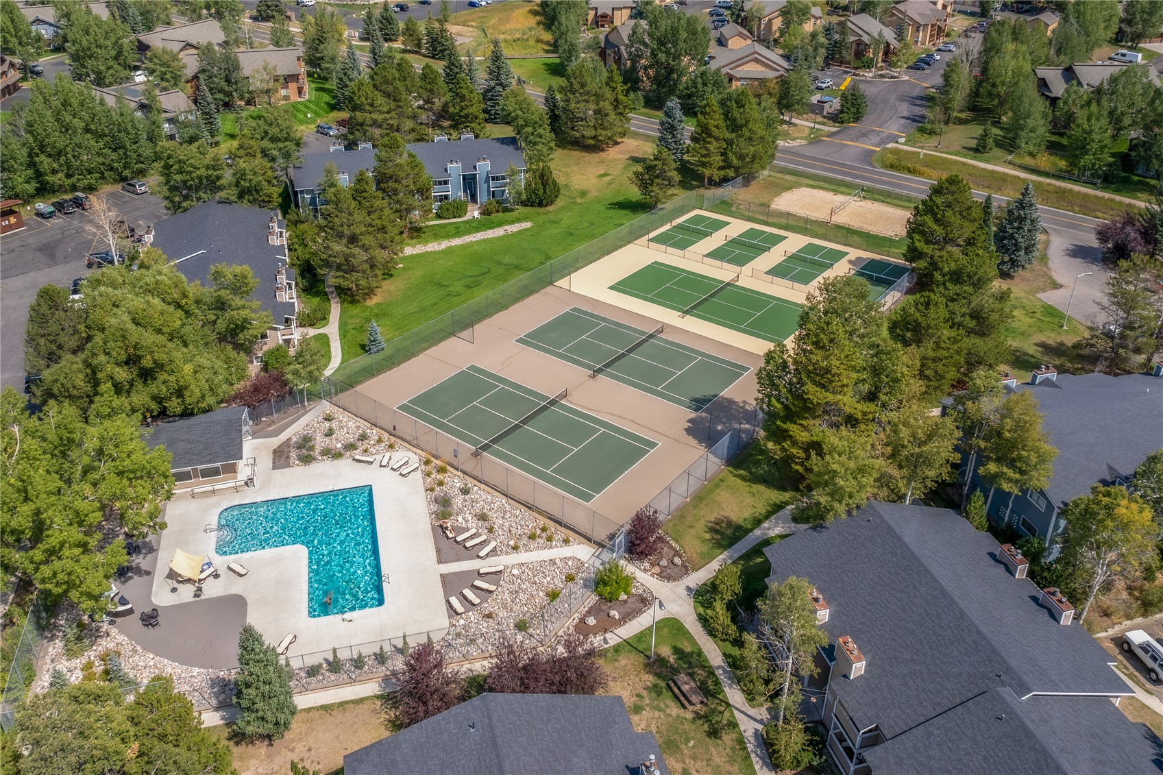 1335 Sparta Plaza 4