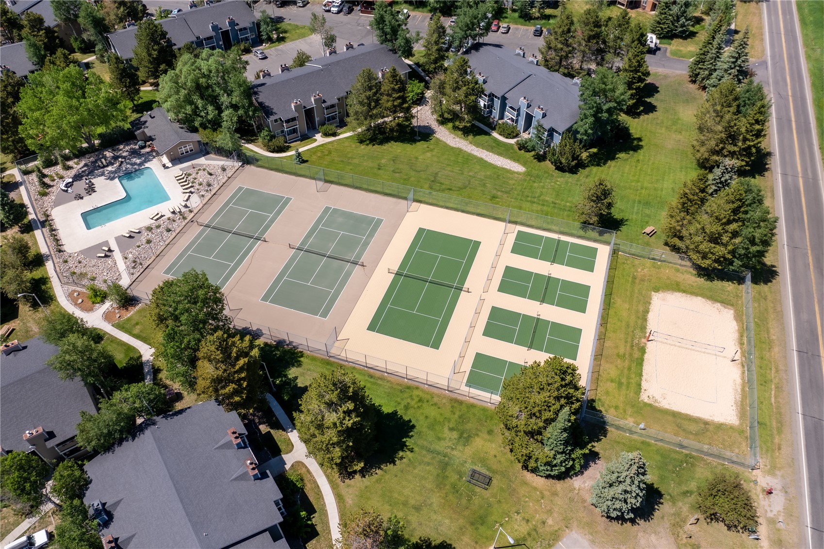 1335 Sparta Plaza 4