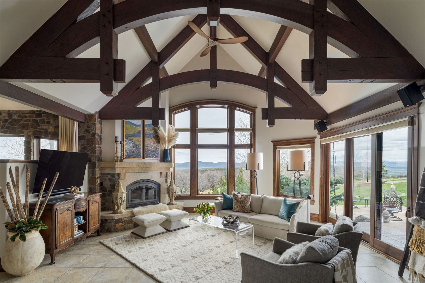 24775 Rainbow Ridge