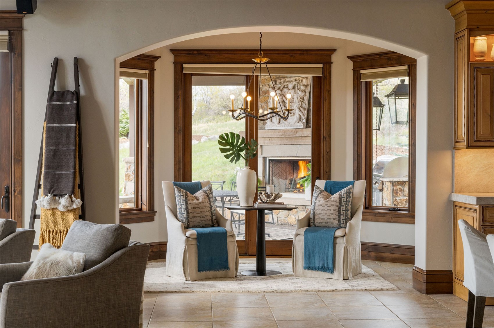 24775 Rainbow Ridge