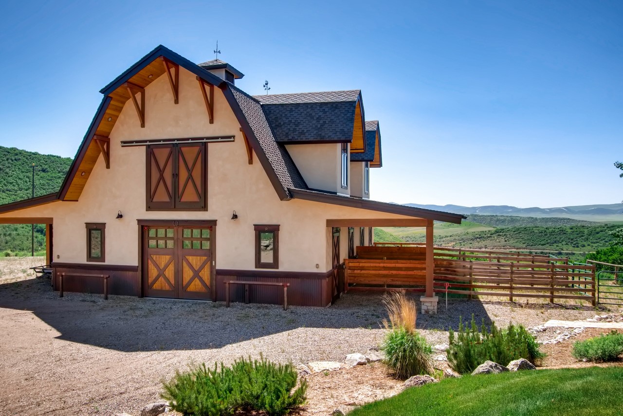24775 Rainbow Ridge