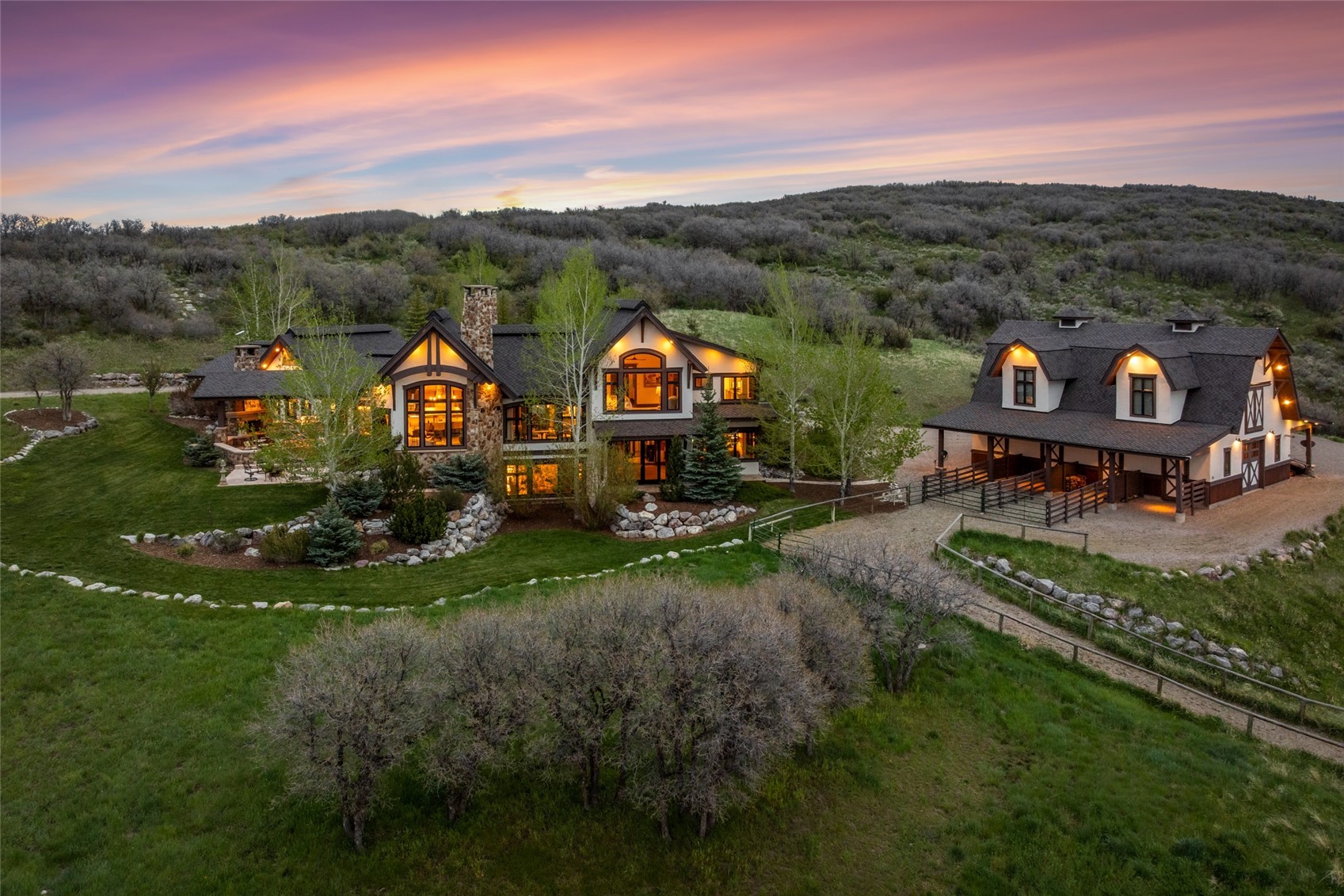24775 Rainbow Ridge