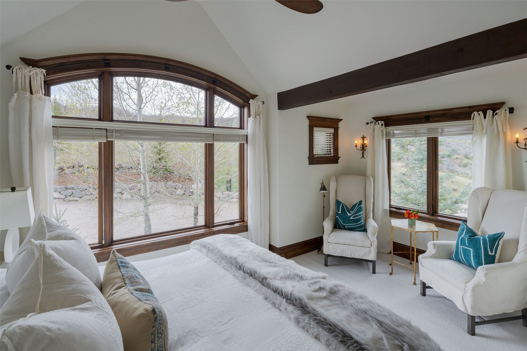 24775 Rainbow Ridge
