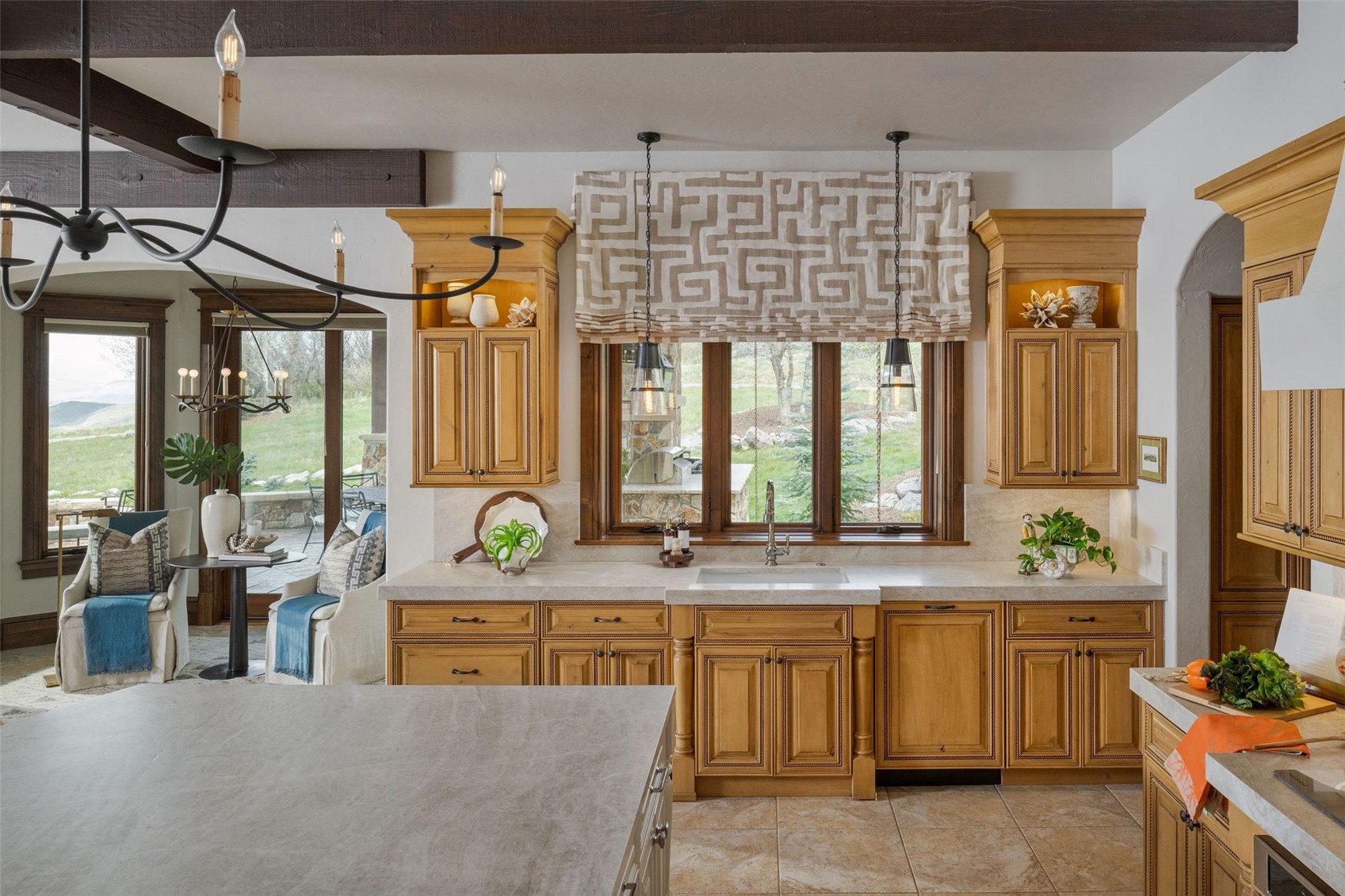 24775 Rainbow Ridge