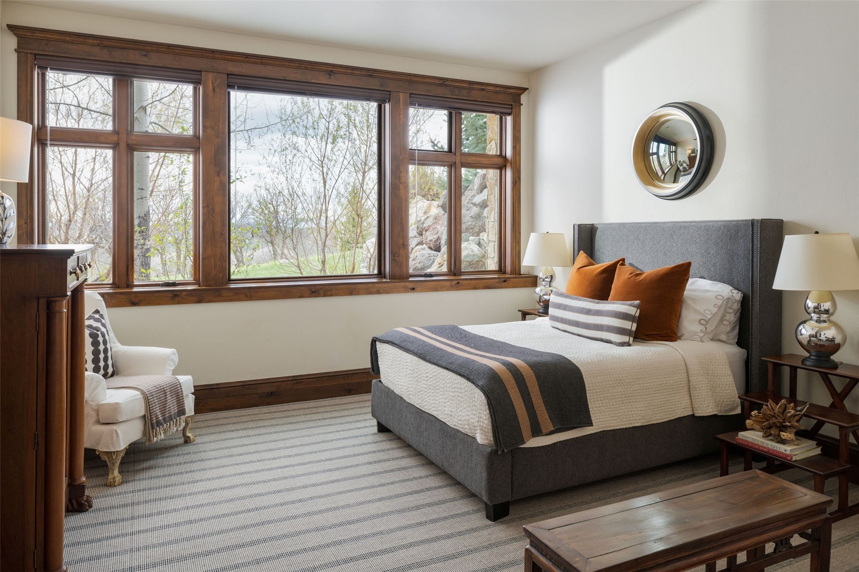 24775 Rainbow Ridge