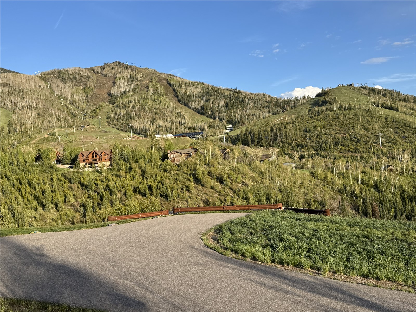 2529 Mountain View LANE