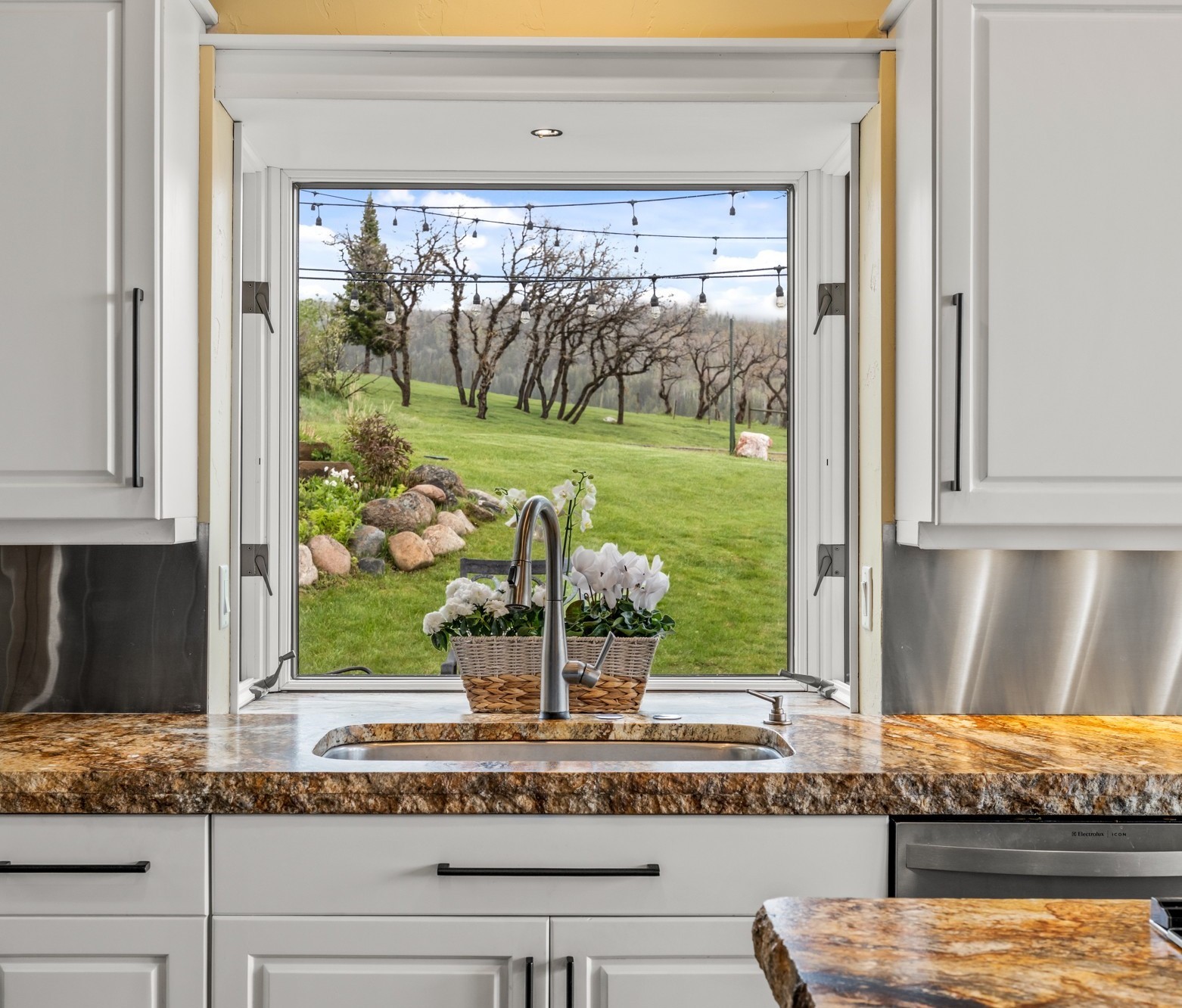 32185 Valley View DRIVE