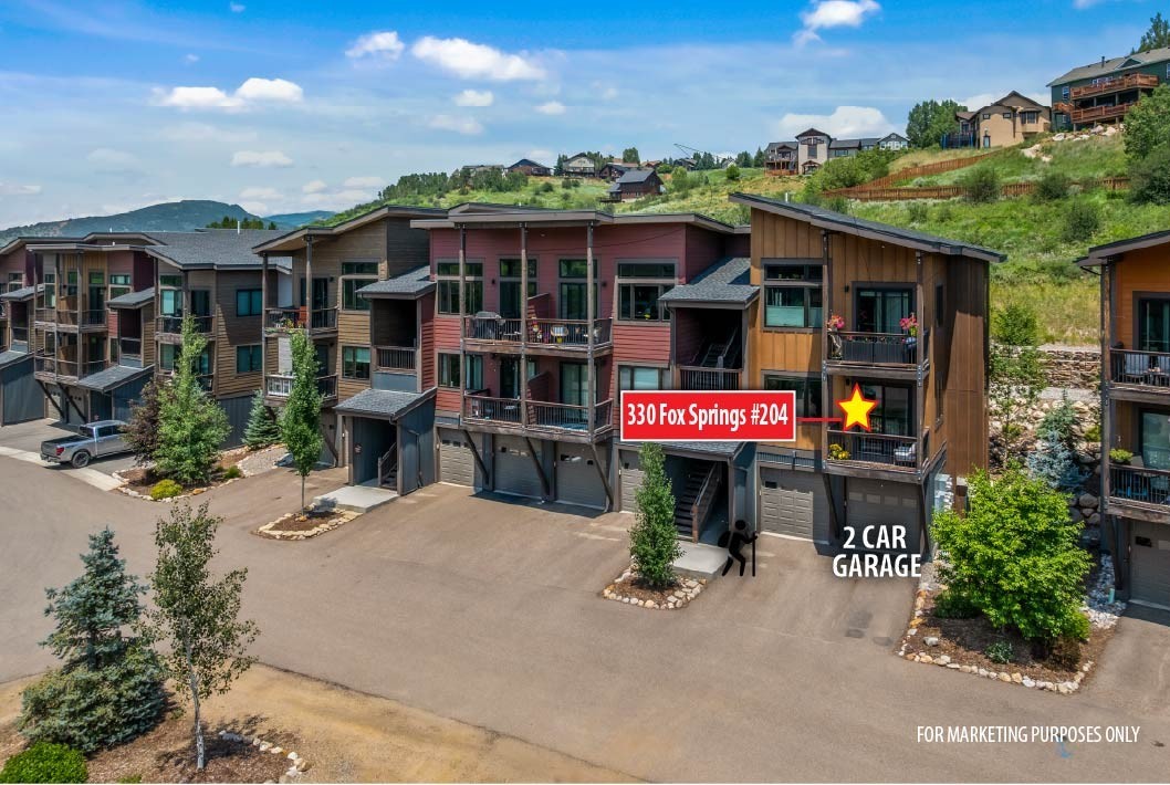 330 Fox Springs CIRCLE 204