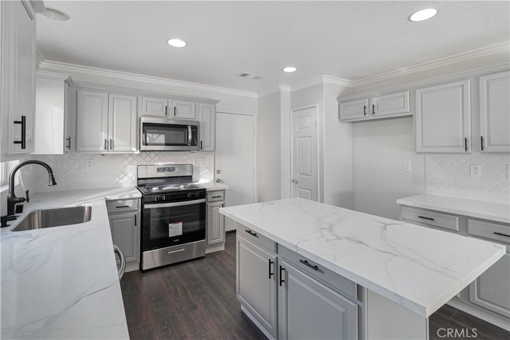 43009 23rd Street W