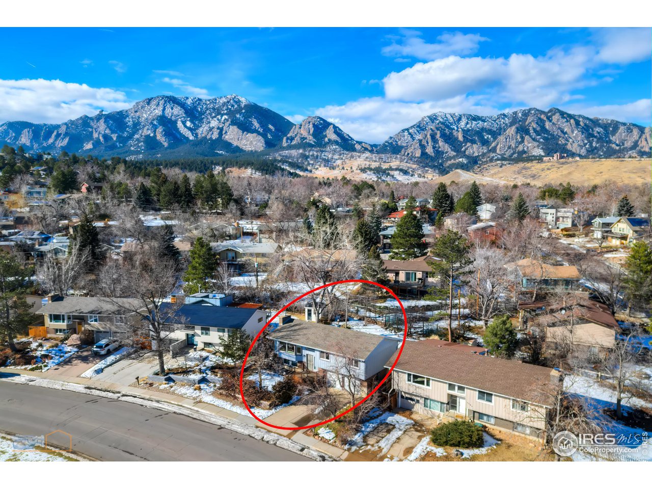 1515 Gillaspie Dr