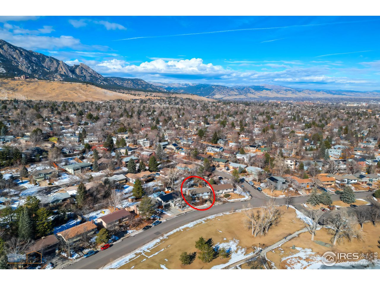 1515 Gillaspie Dr
