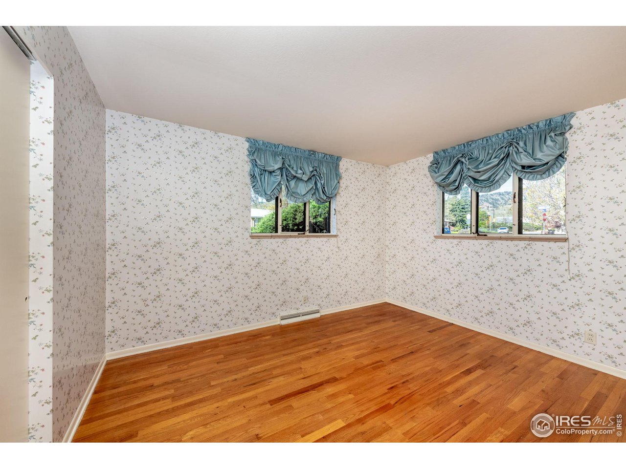 2105 Floral Dr