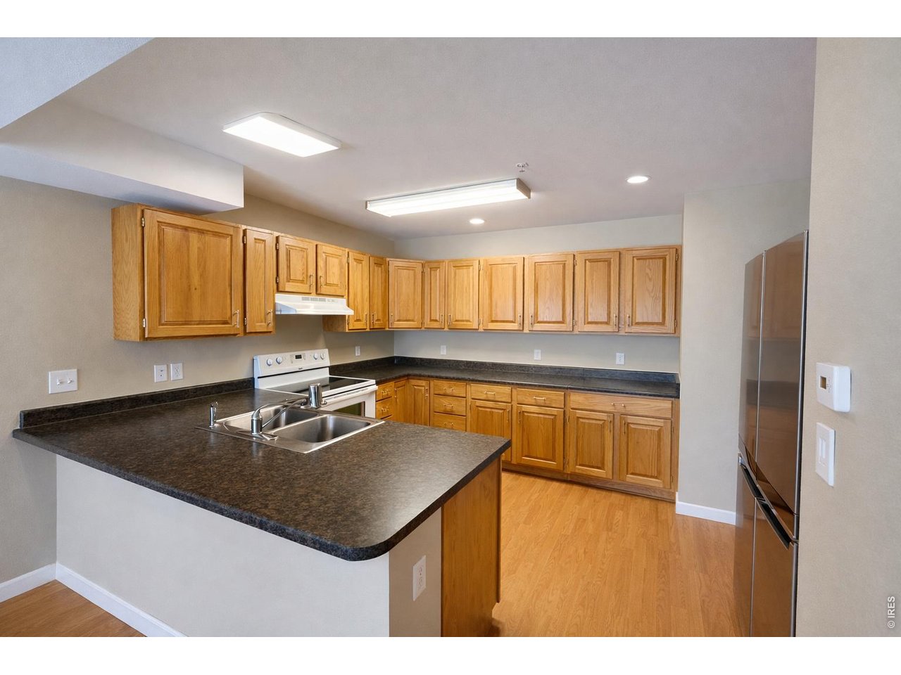 4591 Sunnyside Pl D