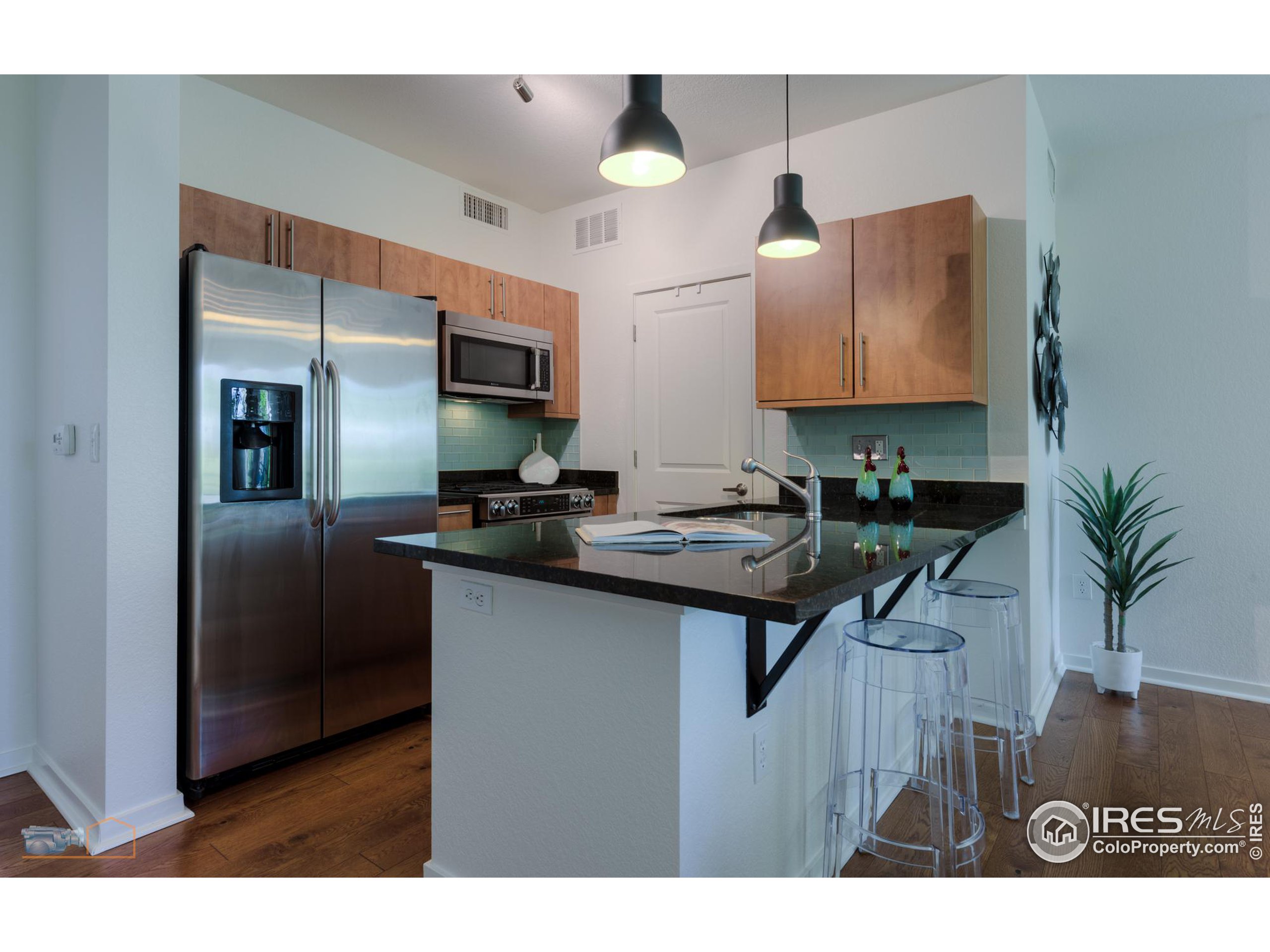 4525 13th St Unit: 4-E