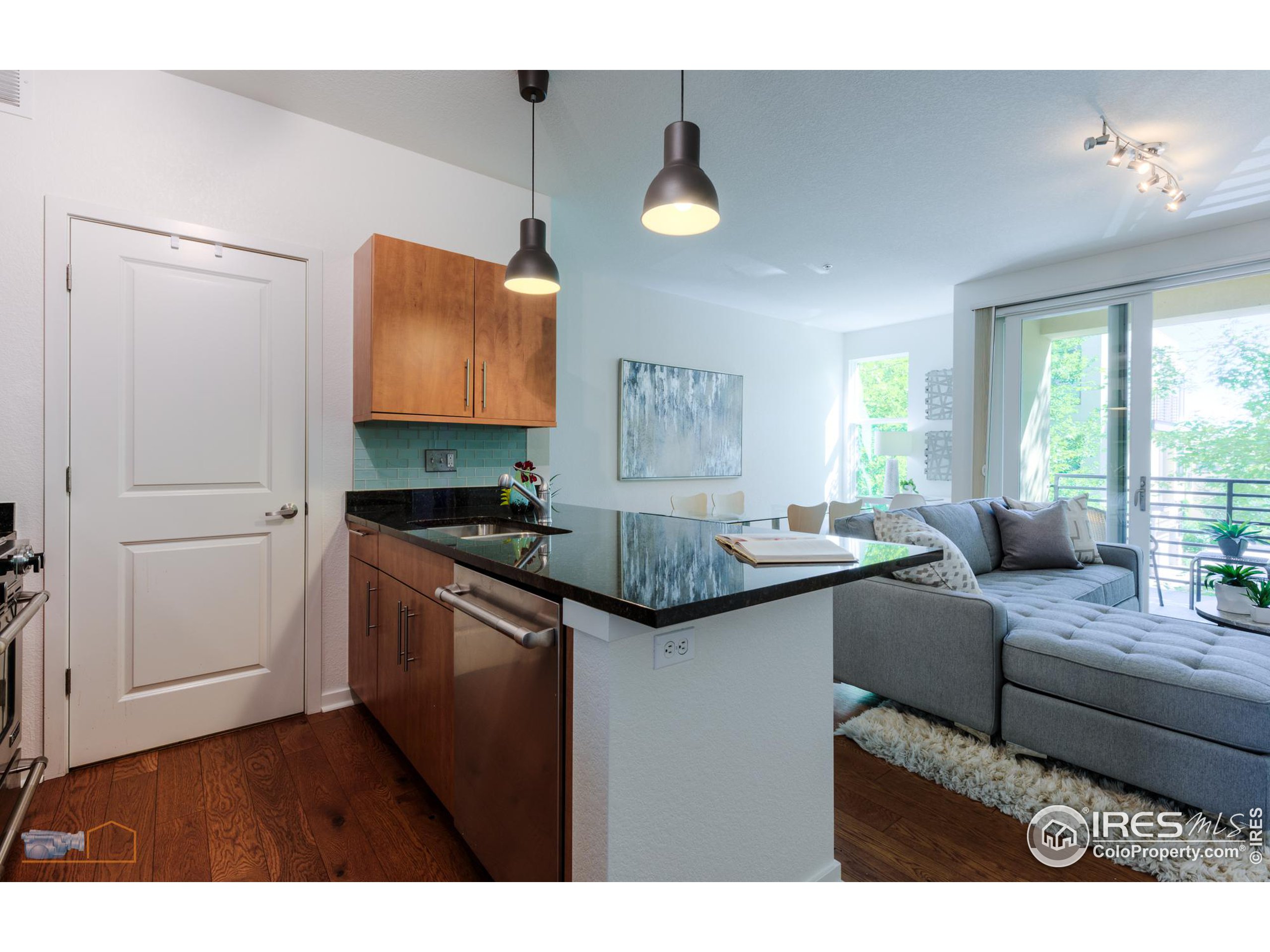 4525 13th St Unit: 4-E