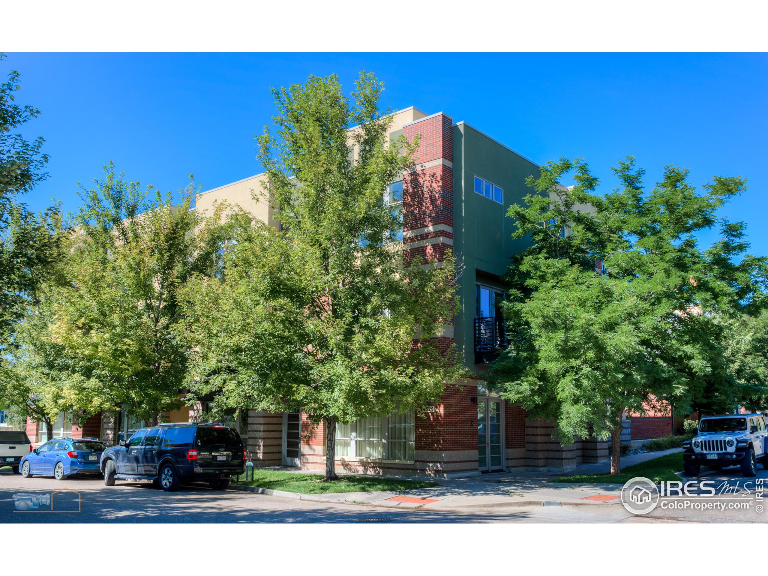 4525 13th St Unit: 4-E