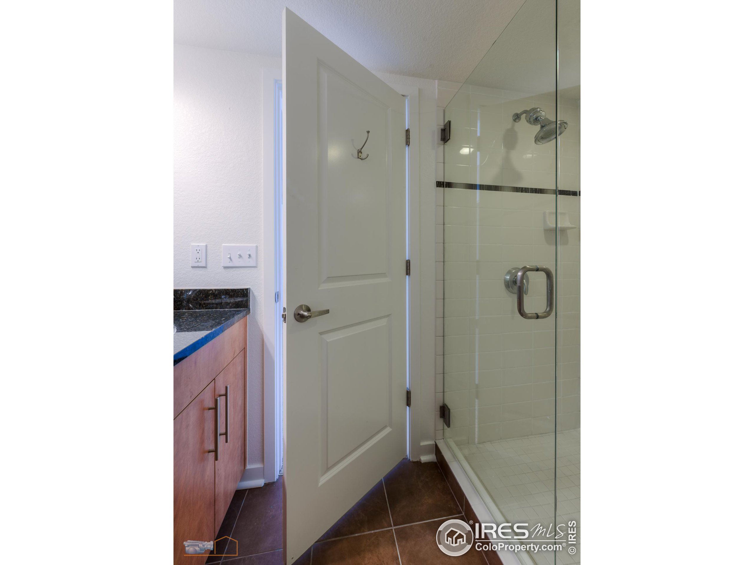 4525 13th St Unit: 4-E