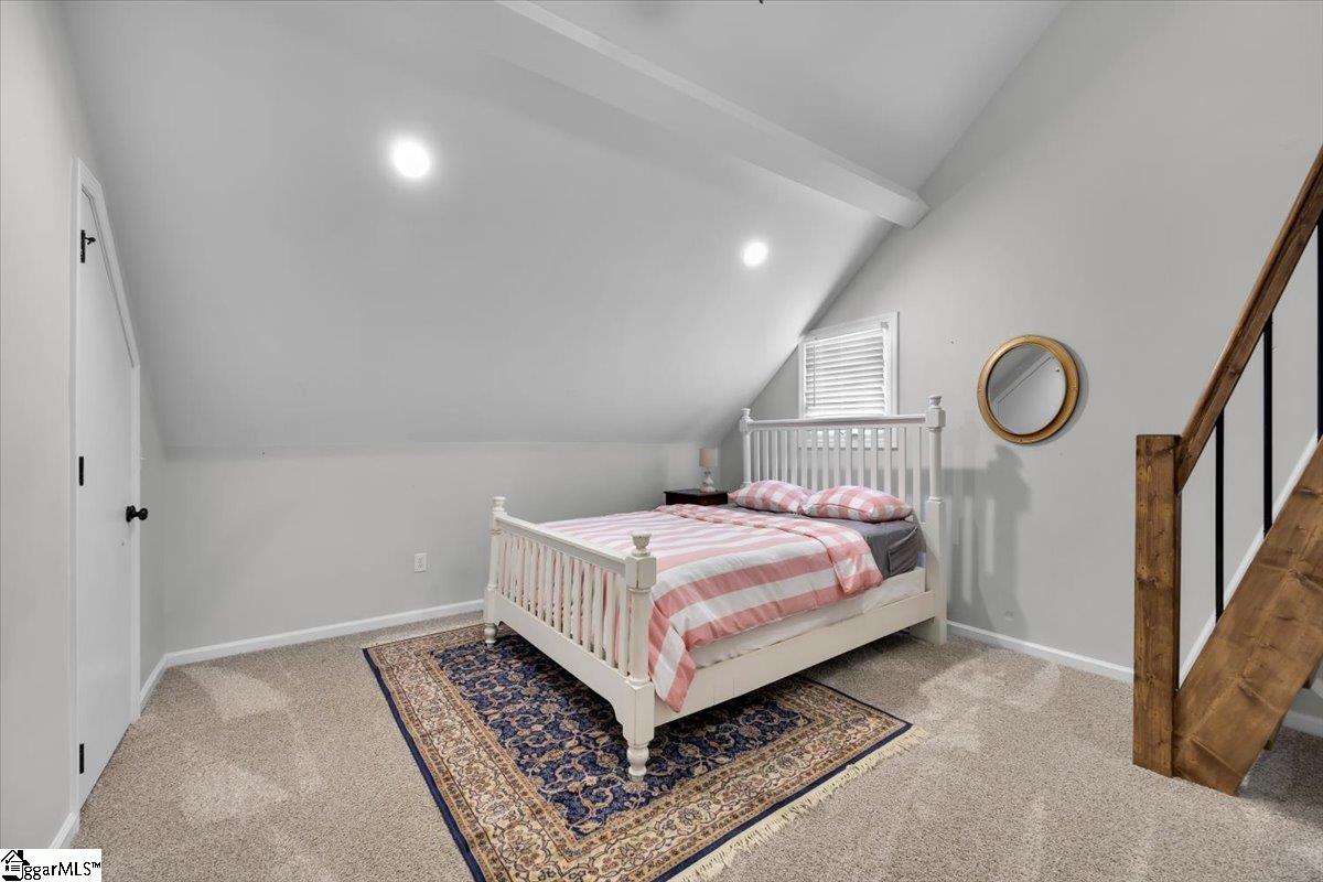 109 W Fieldsparrow Court