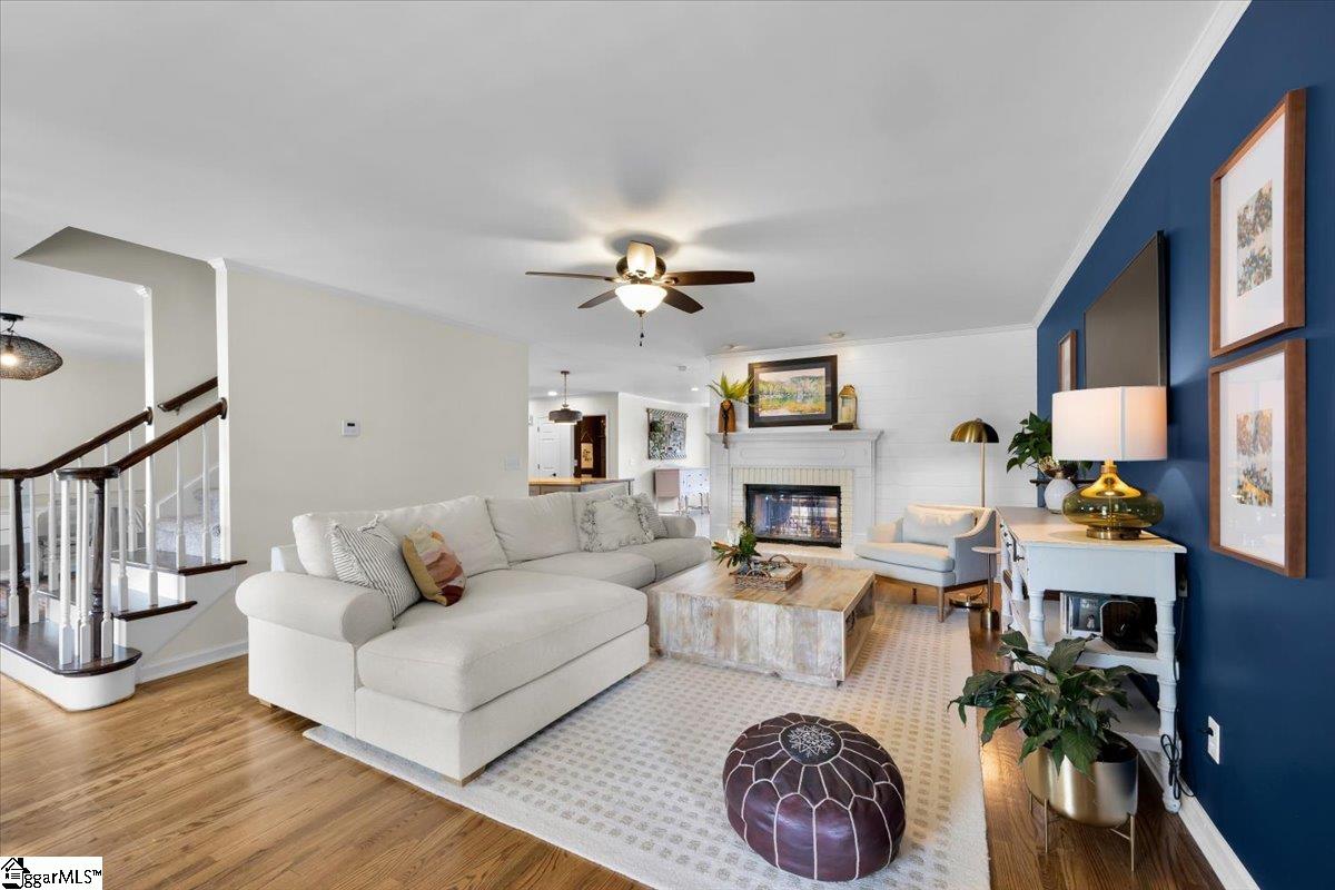 109 W Fieldsparrow Court