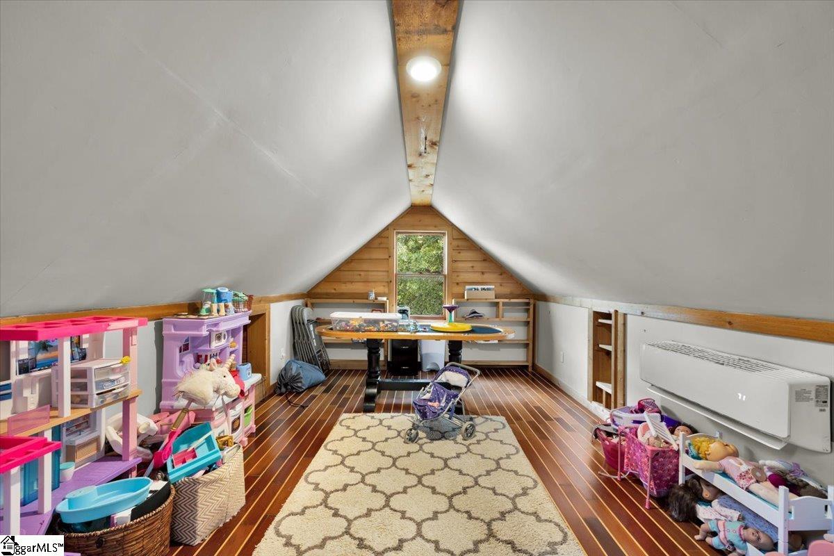 109 W Fieldsparrow Court