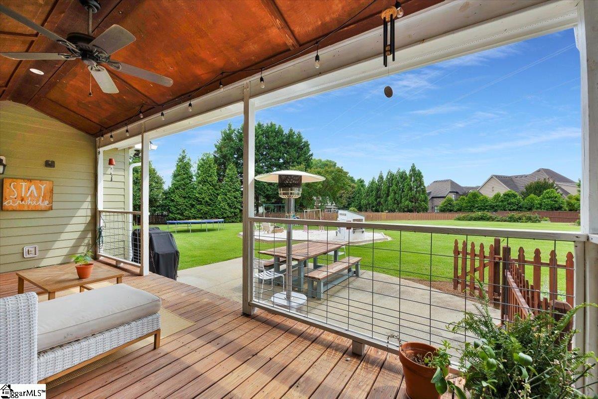 109 W Fieldsparrow Court