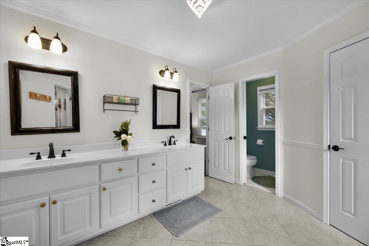 109 W Fieldsparrow Court