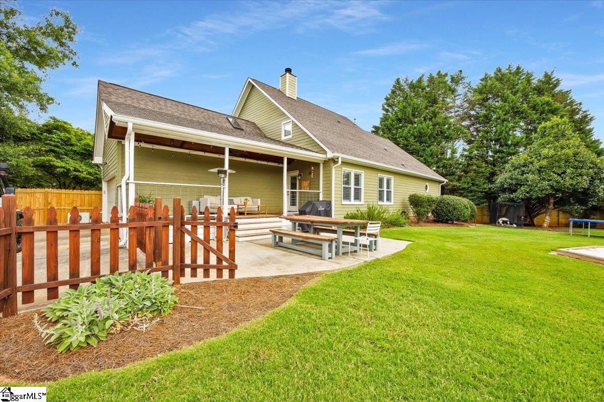 109 W Fieldsparrow Court