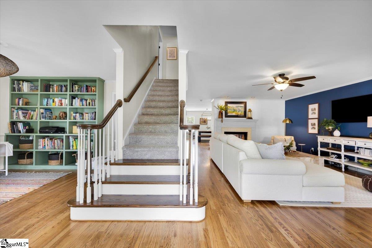 109 W Fieldsparrow Court