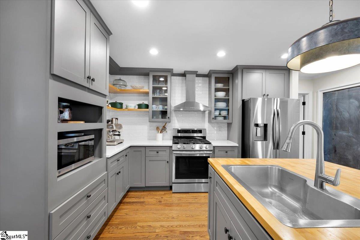 109 W Fieldsparrow Court