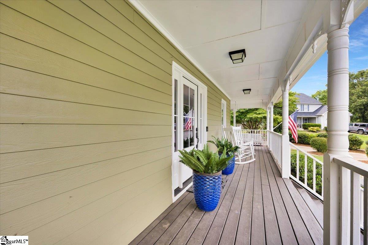 109 W Fieldsparrow Court